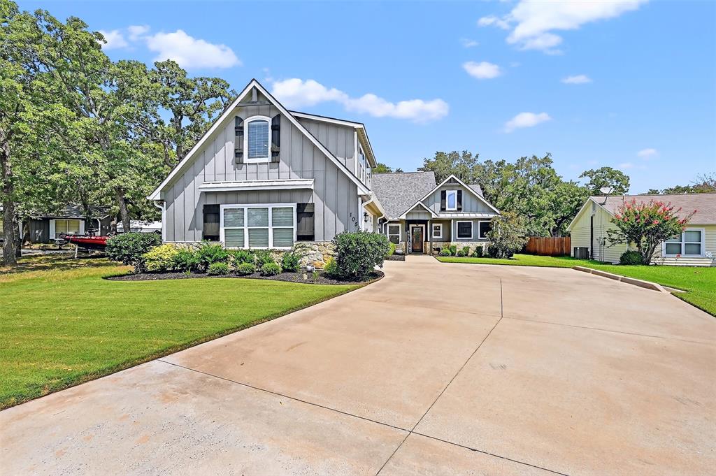 105 Seminole Drive
