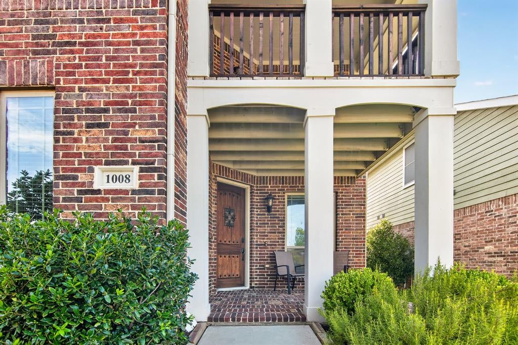 1008 Freesia Drive