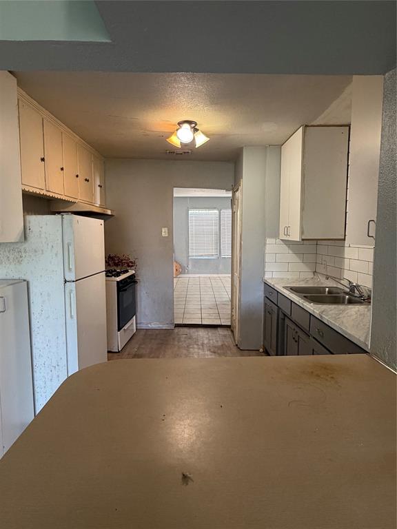 ENGLEWOOD HEIGHTS - Residential