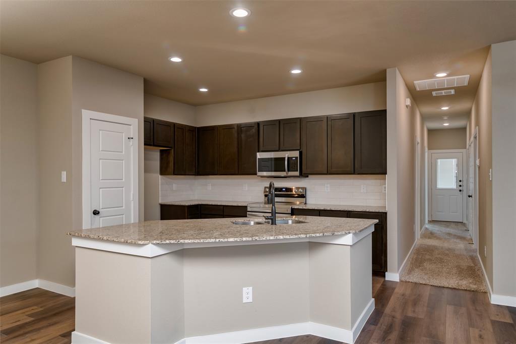 700-704 Harvest Moon Drive