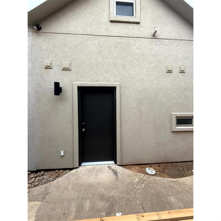 3007 Upcreek Alley 7