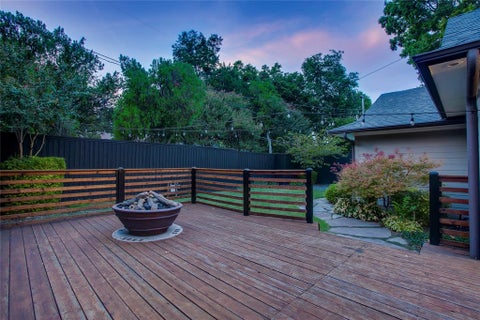 Tiny photo for 9431 Hobart Street, Dallas, TX 75218 (MLS # 21392649)
