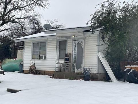 A home in Azle