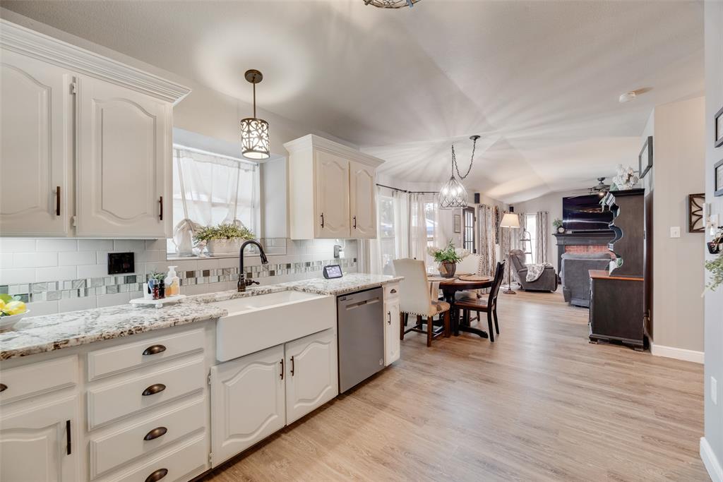 2415 Green Willow Court