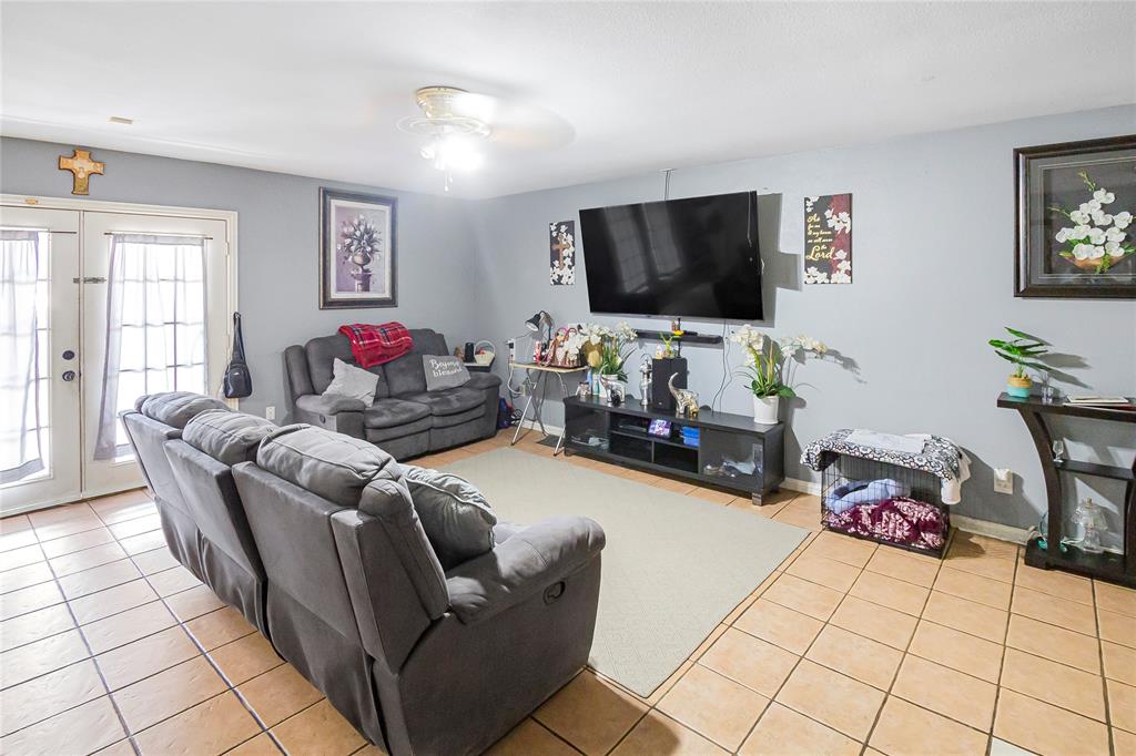 1429 Long Shadow Lane