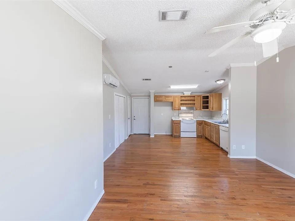 121 Windy Creek