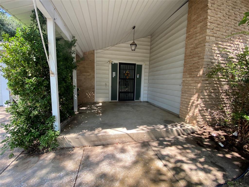 1817 Redwood Street