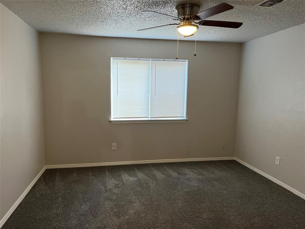 Photo 8 of 17 of 4641 Wineberry Drive house