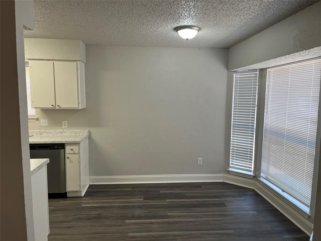 Photo 4 of 17 of 4641 Wineberry Drive house