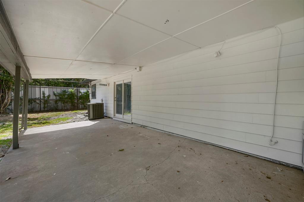 Dallas, Texas 75228, United States, 3 Bedrooms Bedrooms, ,1 BathroomBathrooms,Residential,Active,22823