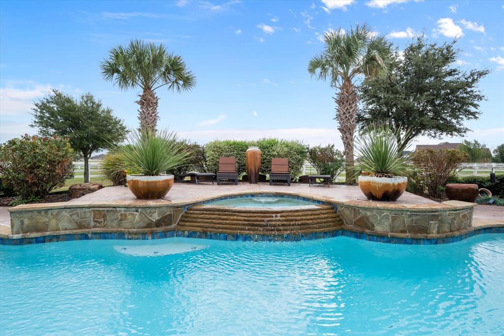 160 Steel Dust Drive