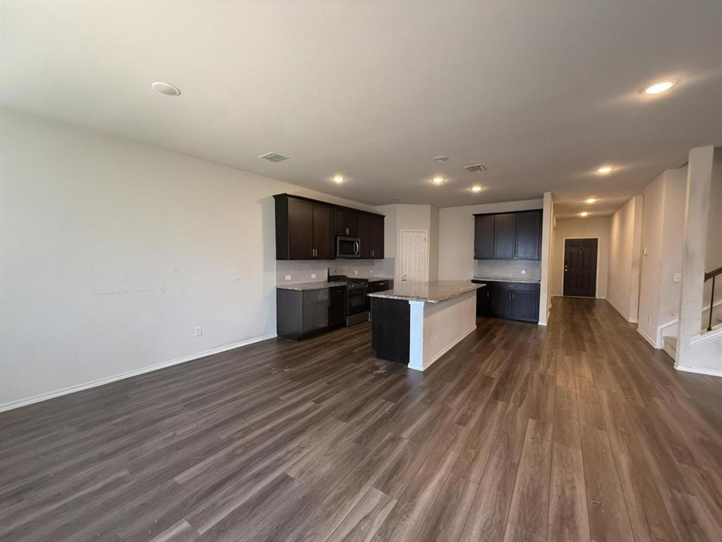 2204 Agarita Way