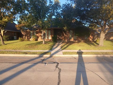 Property photo of 2505 Copper Creek Lane, Carrollton, TX 75006