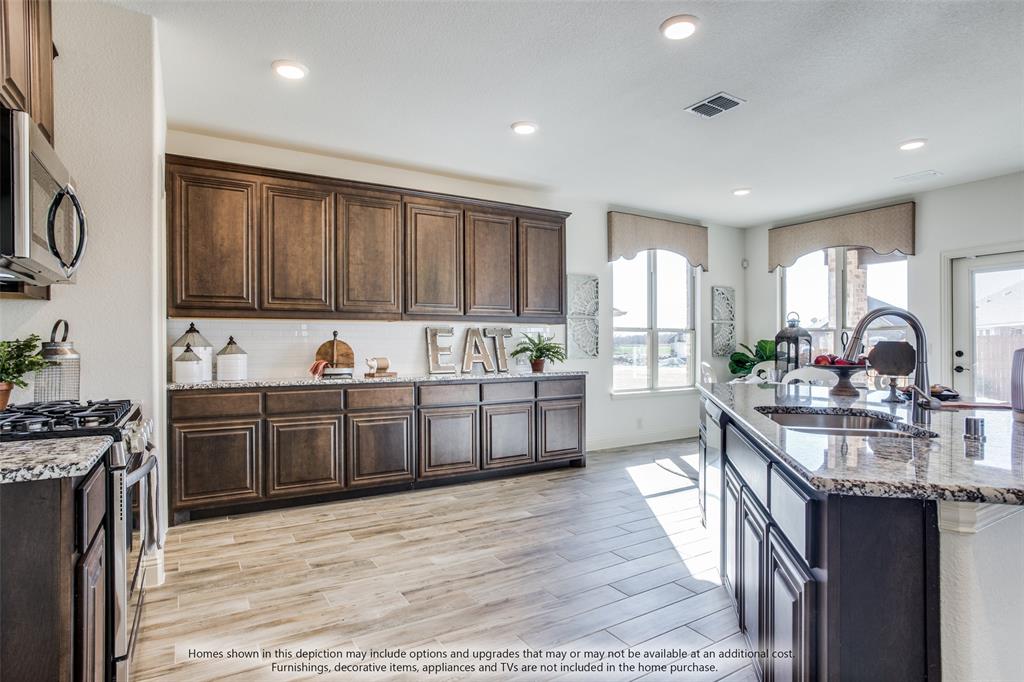 Lilyana - Residential