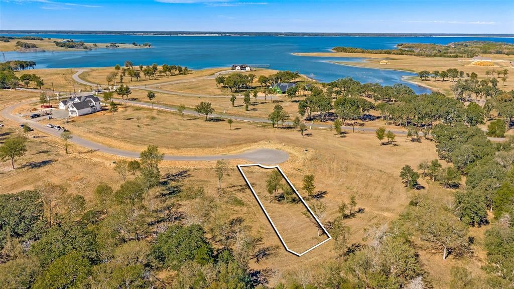 370 Woodland Trail