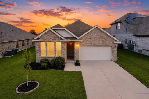 Photo of 404 Vawter Drive, Van Alstyne, TX 75495 (MLS # 21329987)