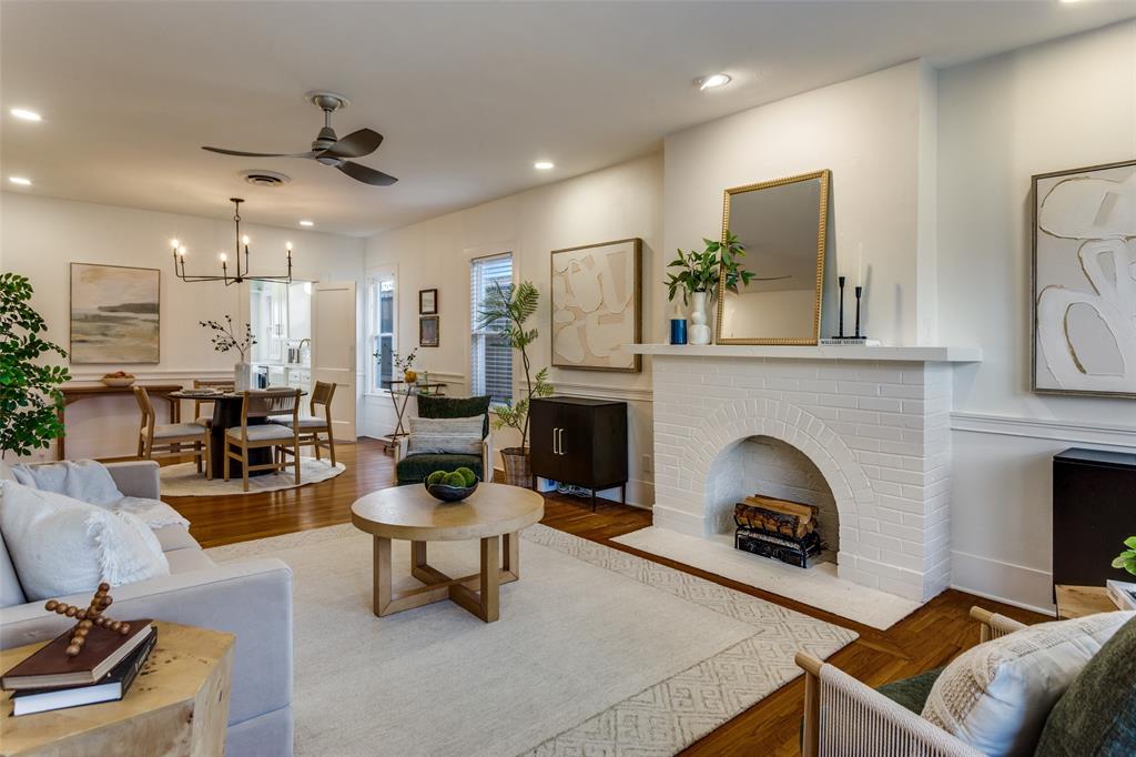 CHAMBERLAIN ARLINGTON HTS 1ST - Residential Income