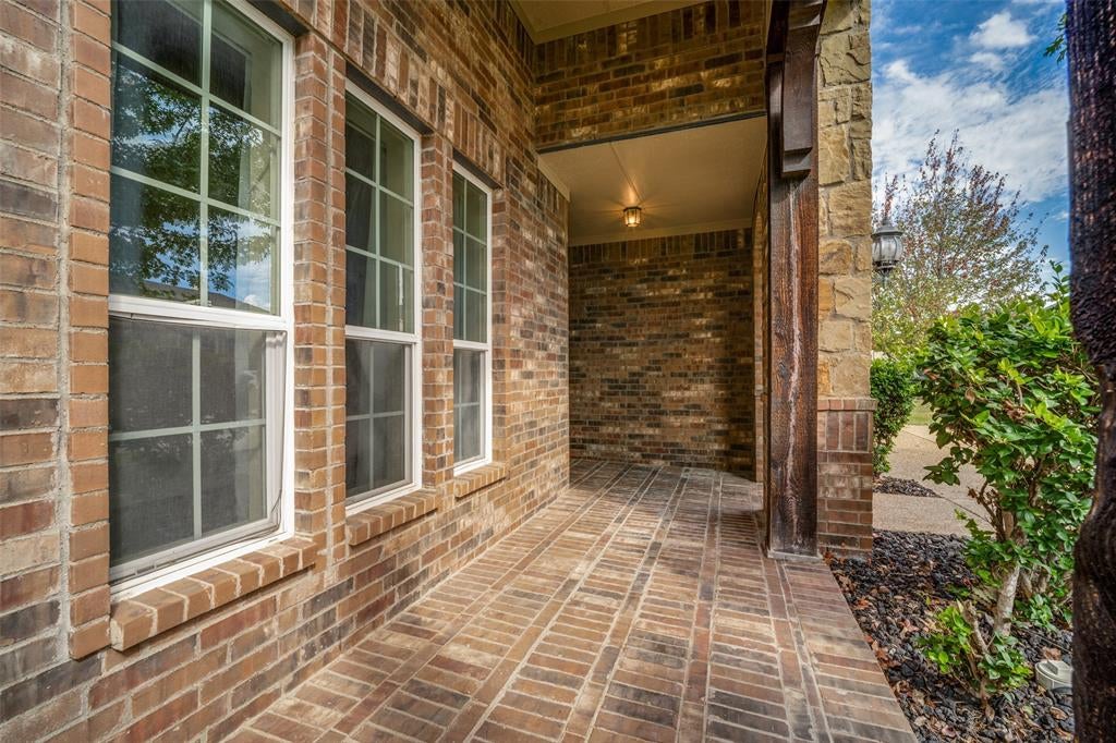 4119 Hawthorne Drive
