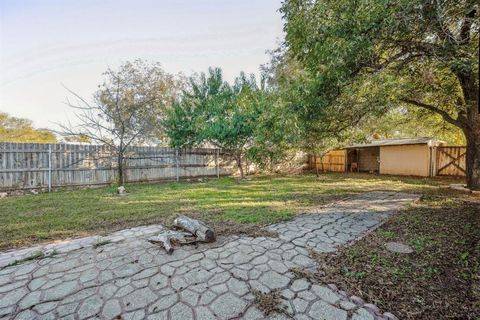 A home in Gustine