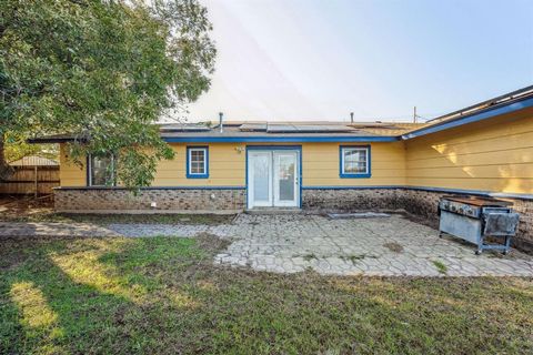 A home in Gustine