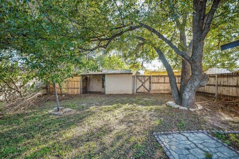 A home in Gustine