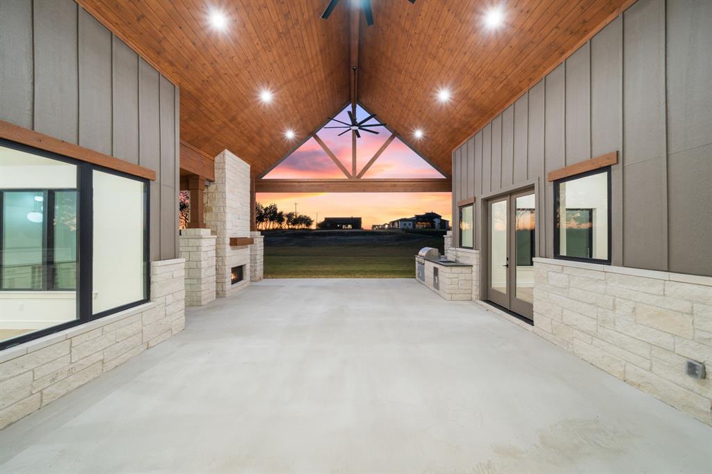 Deer Crossing - Residential