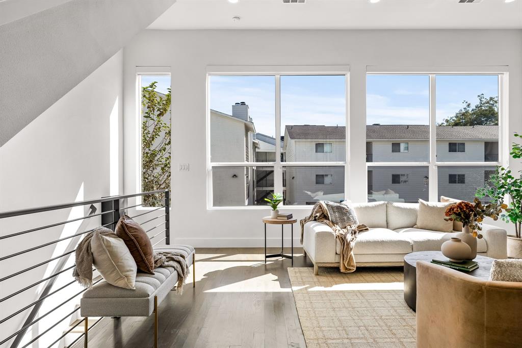 2317 Moser Condo - Residential Lease