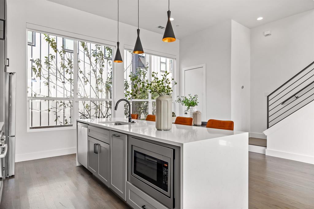 2317 Moser Condo - Residential Lease