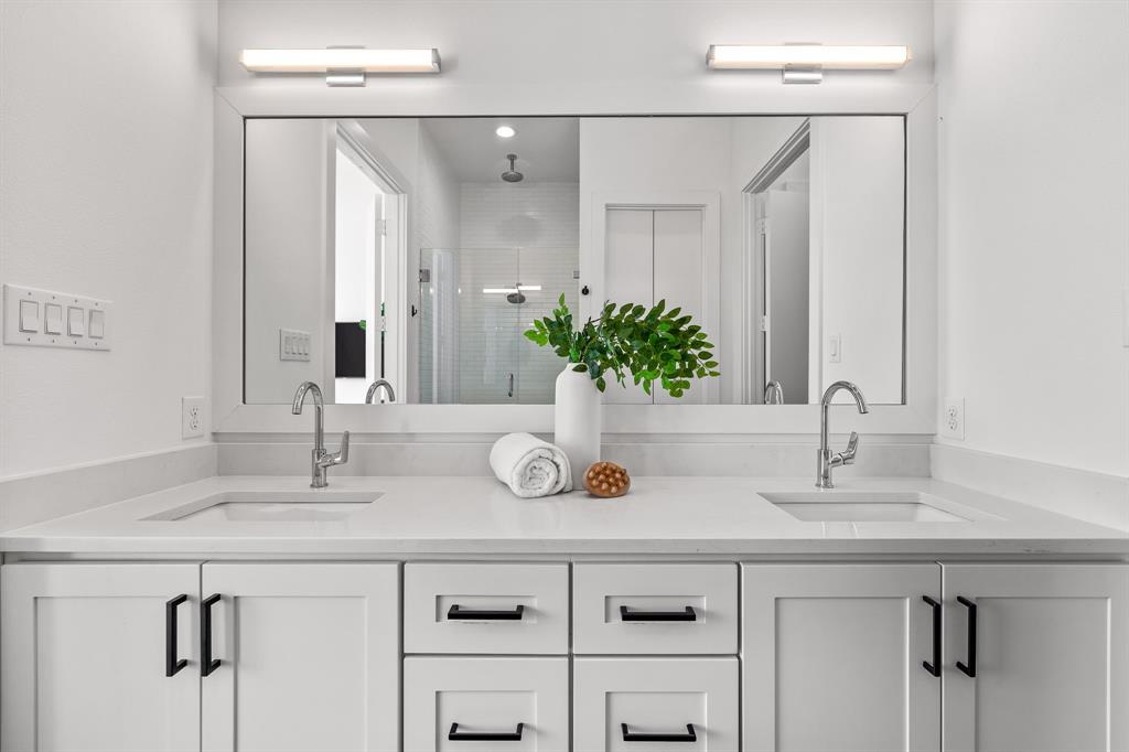 2317 Moser Condo - Residential Lease