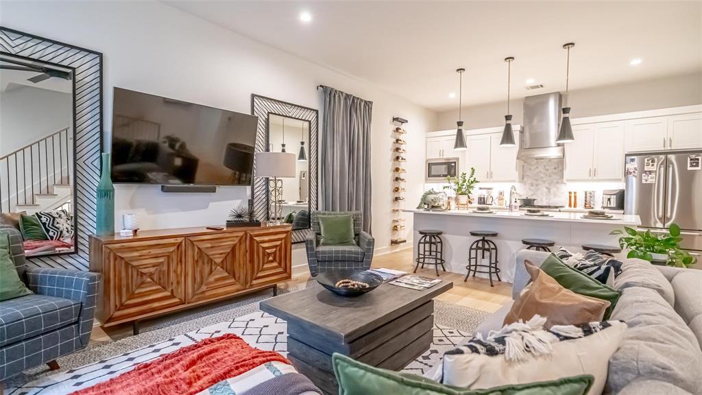 Main 7 Townhome Addition - Residential Lease