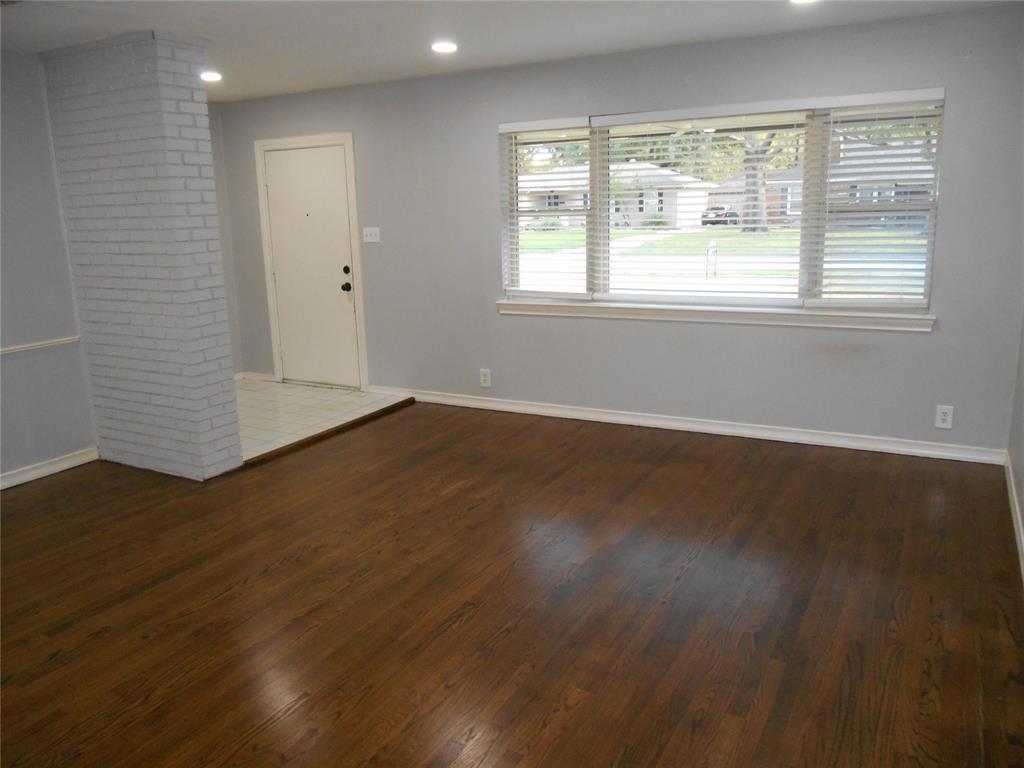 Richardson Heights Instl 01 - Residential