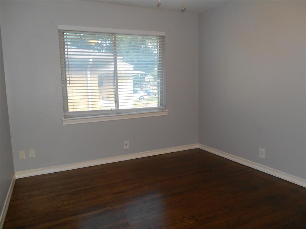 Richardson Heights Instl 01 - Residential