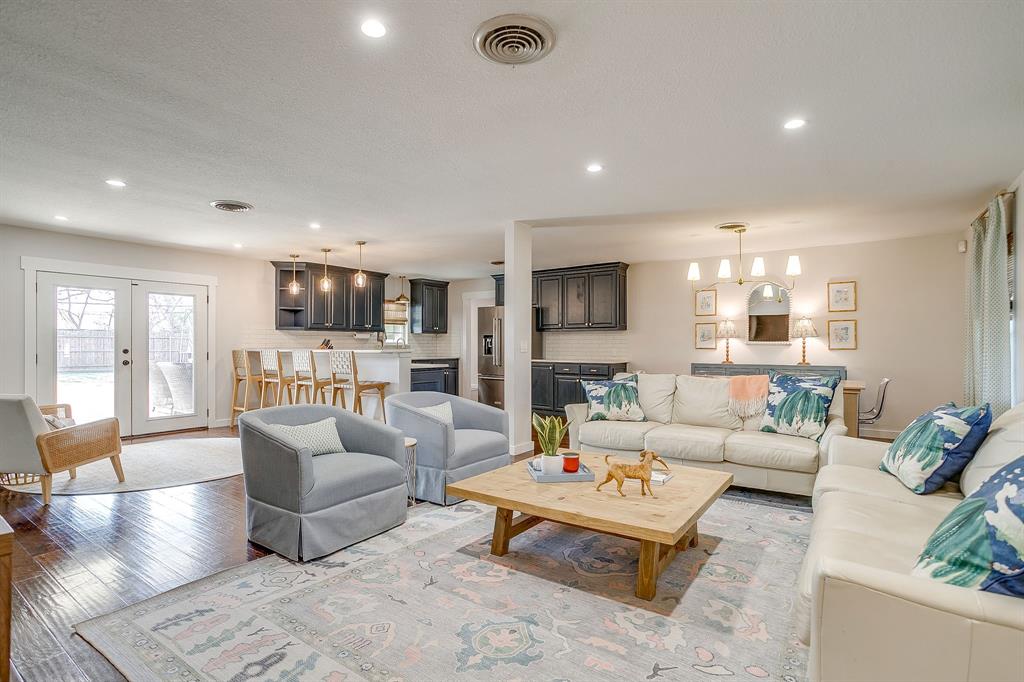 4221 Whitfield Avenue