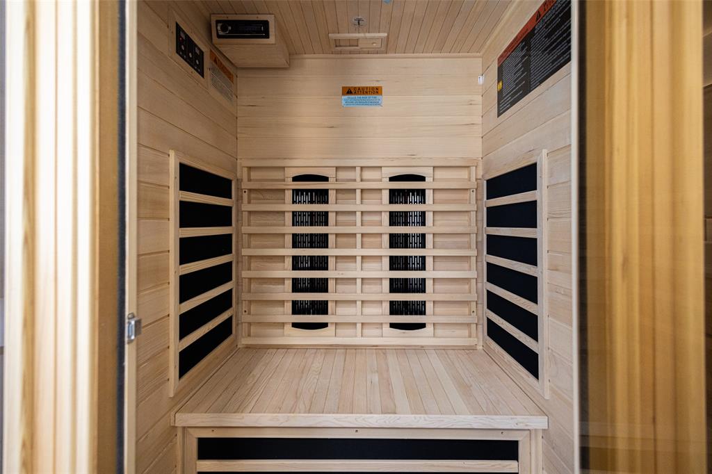 PEBBLE CREEK - Residential