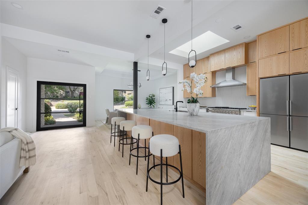 PEBBLE CREEK - Residential