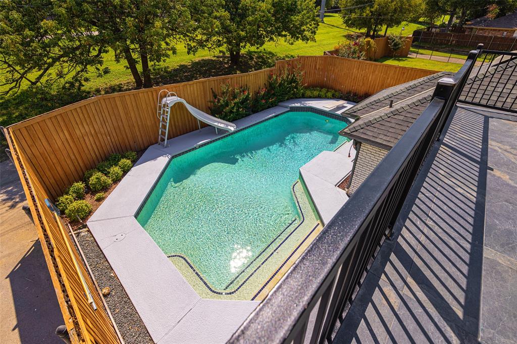 PEBBLE CREEK - Residential