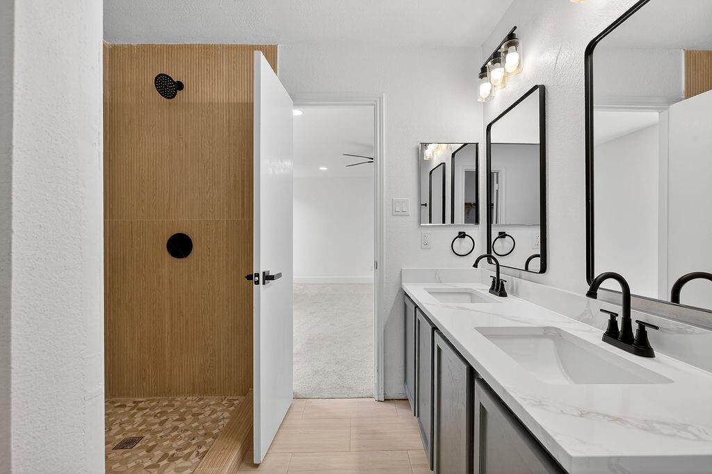 FOX RUN - Residential