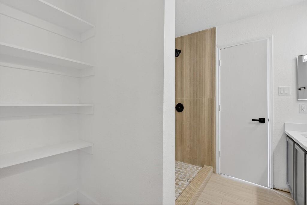 FOX RUN - Residential