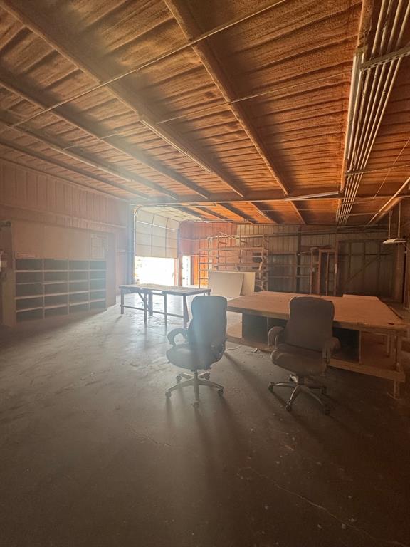 none - Commercial Lease