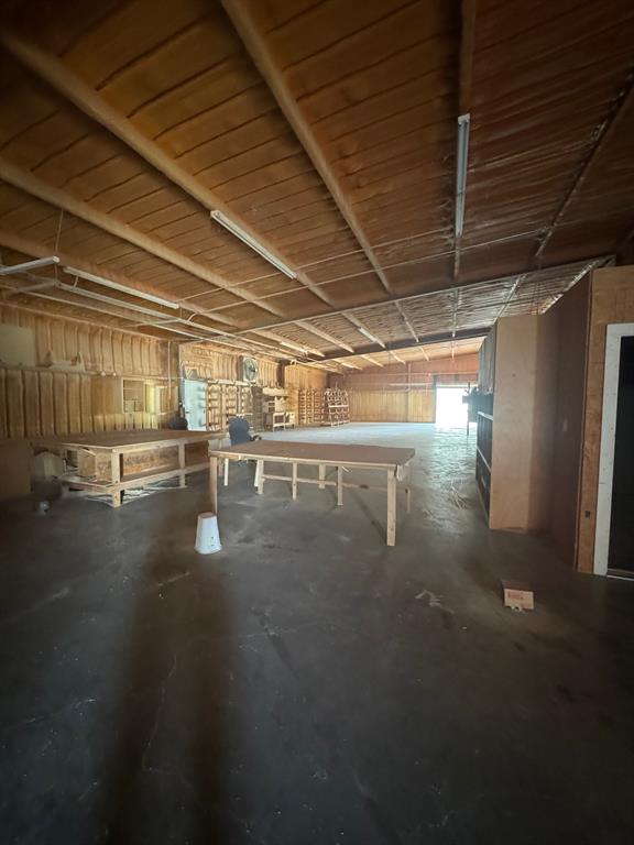 none - Commercial Lease