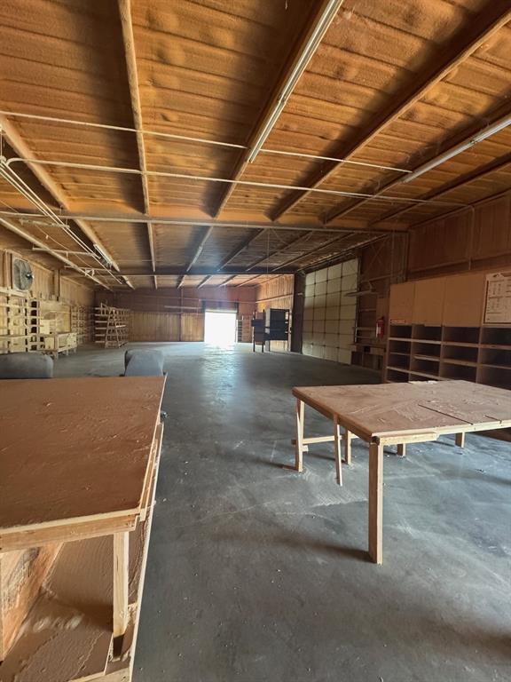 none - Commercial Lease