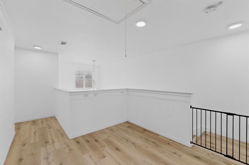 Waterfront Enchanted Bay Fwy - Residential