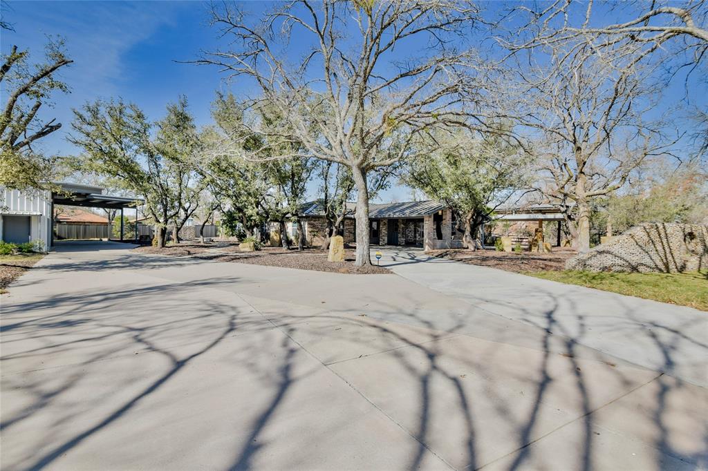 712 Squaw Creek Road