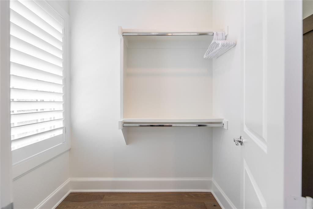 Addison Grove Add - Residential