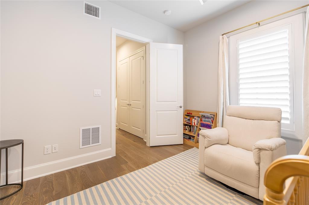 Addison Grove Add - Residential