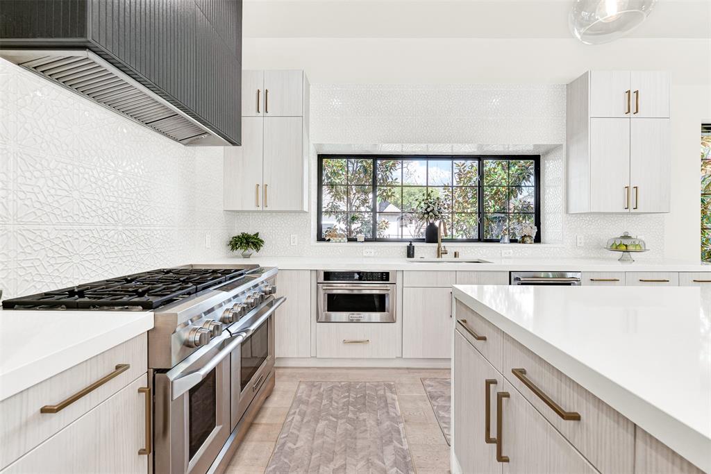 Willow Bend Lakes Ph Four - Residential