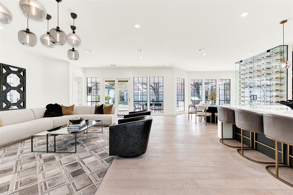 Willow Bend Lakes Ph Four - Residential