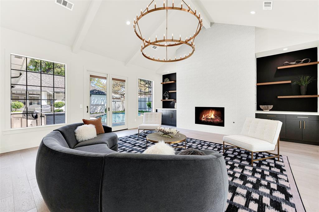 Willow Bend Lakes Ph Four - Residential