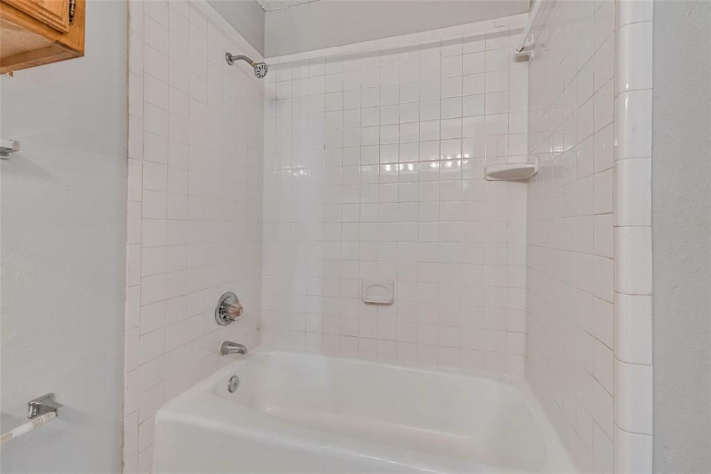 Hollywood Park Rev - Residential Lease