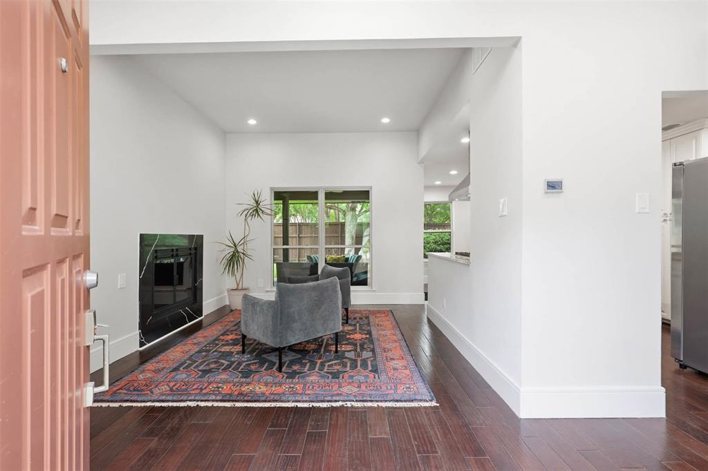 2626 Mariposa Circle